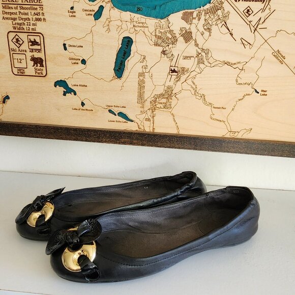 Stuart Weitzman softest leather gold bow/patent leather bow ballet flat shoes 5 - Picture 1 of 13